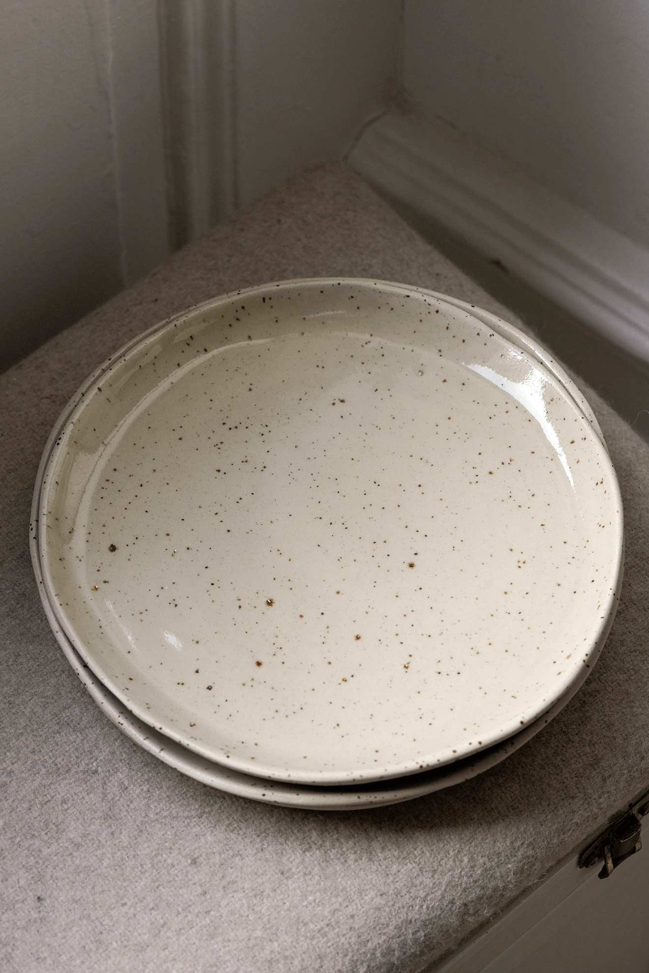 Assiette dessert en céramique beige, D23 cm - LYNE