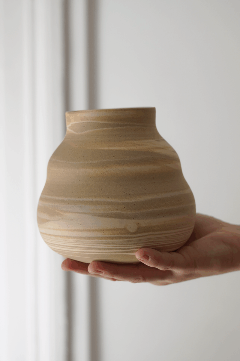 Vase wavy